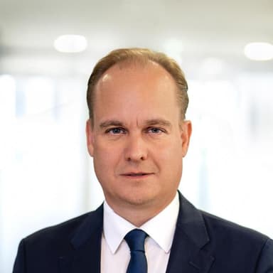 Dr. Oliver Budde